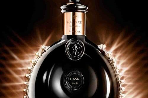 Louis XIII Rare Cask 42,6: A Unique Adventure Of The Outer Limits Of Sensation 4 LOUIS XIII Rare Cask Beautyshot decanter Louis XIII Rare Cask 42,6: A Unique Adventure Of The Outer Limits Of Sensation - EAT LOVE SAVOR International Luxury Lifestyle Magazine