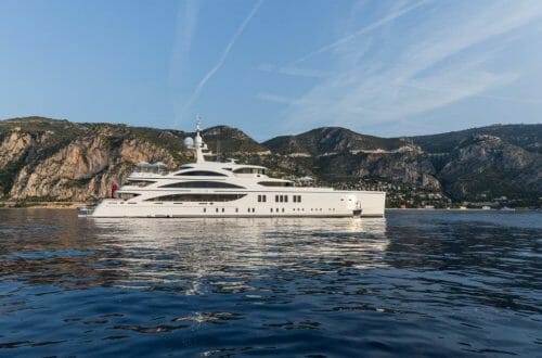 Azimut | Benetti Group Takes 21 Yachts To Miami 16 Benetti 11 11 Panoramics credits Jeff Brown 31 Azimut | Benetti Group Takes 21 Yachts To Miami - EAT LOVE SAVOR International Luxury Lifestyle Magazine