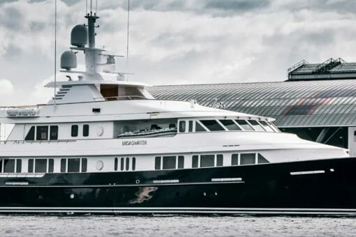 Escape to the Bahamas aboard the exquisite BROADWATER yacht 24 Broadwater yacht profile Escape to the Bahamas aboard the exquisite BROADWATER yacht - EAT LOVE SAVOR International Luxury Lifestyle Magazine