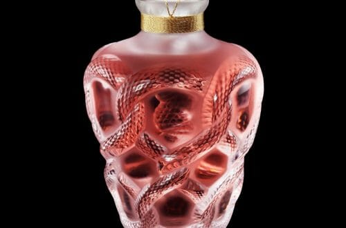 Discover LALIQUE's 2018 Séduction Limited Edition Crystal Perfume Bottle 5 B21116 2018 Limited Edition Seduction with background and reflet 300 dpi Discover LALIQUE's 2018 Séduction Limited Edition Crystal Perfume Bottle - EAT LOVE SAVOR International Luxury Lifestyle Magazine